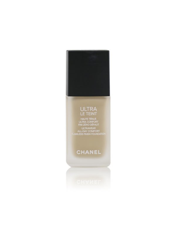 Chanel Ultra Le Teint Ultrawear All Day Comfort Flawless Finish Foundation  - # B20 (Beige) 146154 30ml/1oz - Onceit